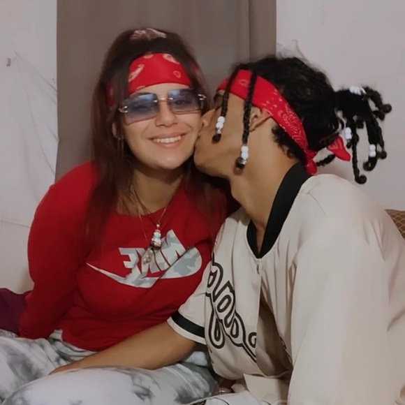 Meet your Posher, Isabella - Picture 1 of 1